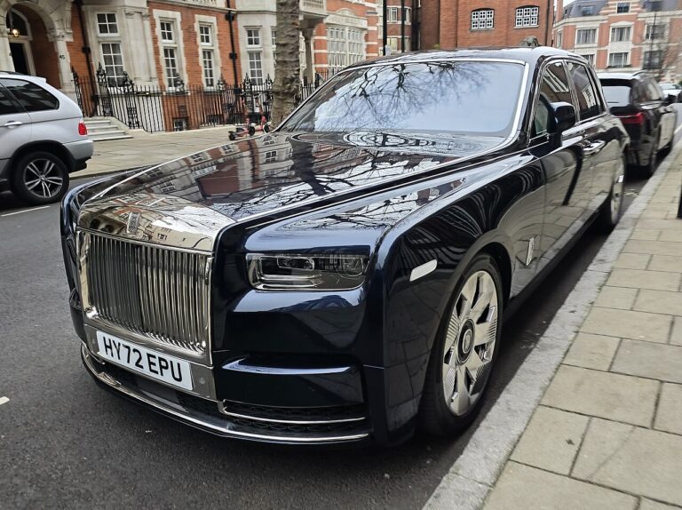 Rolls-Royce Phantom - luxury automobile purchasable with Bitcoin